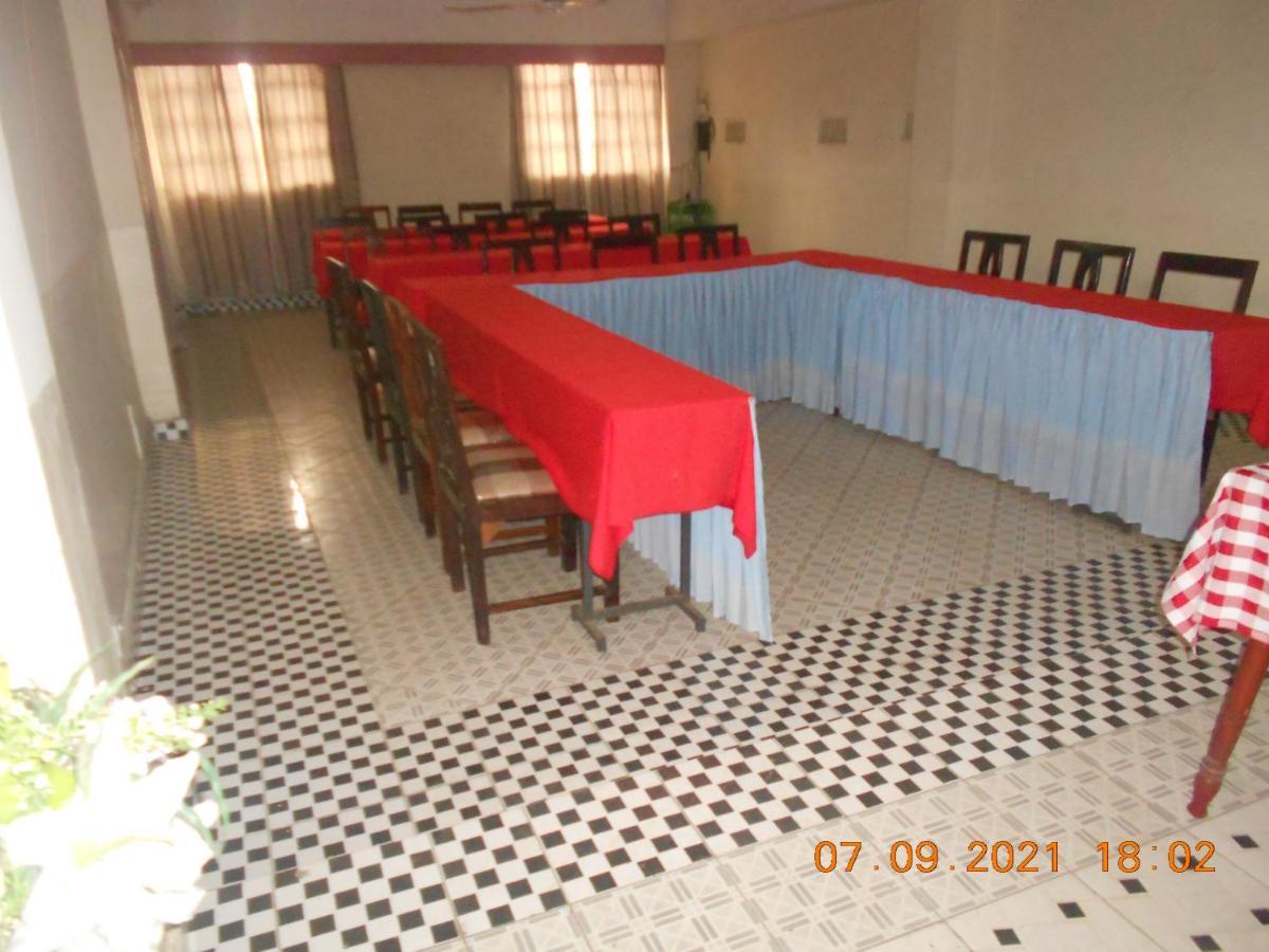 Riversand Hotel Kisumu Buitenkant foto