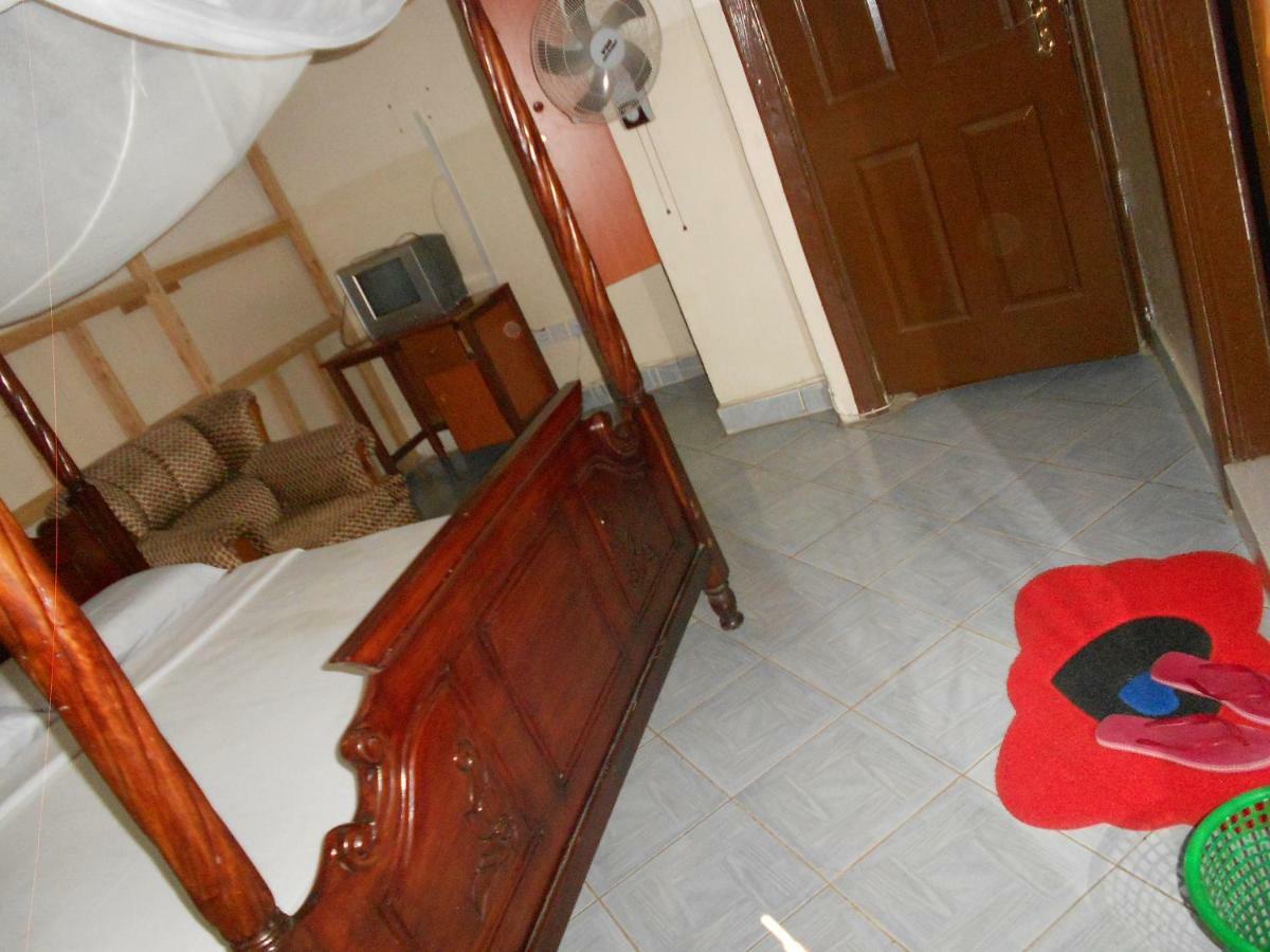 Riversand Hotel Kisumu Buitenkant foto
