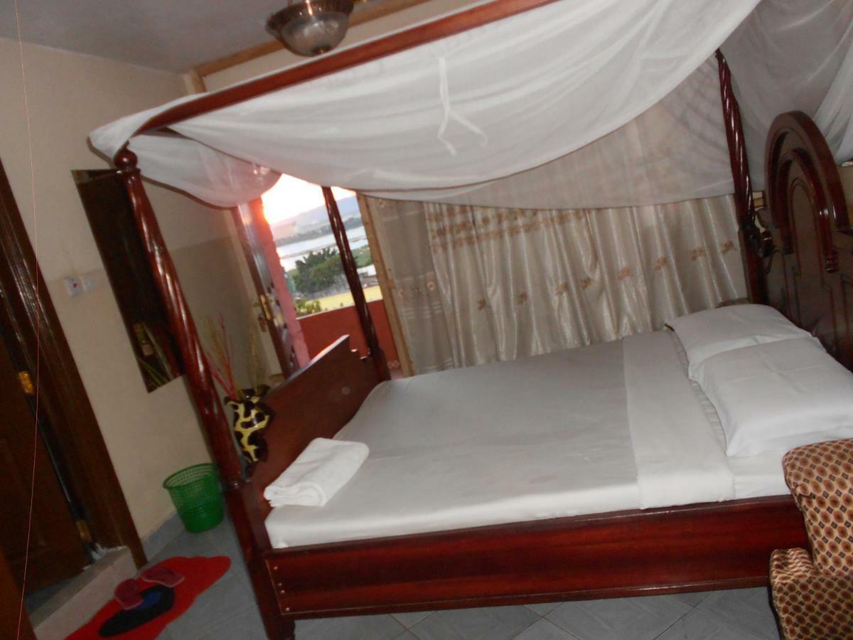 Riversand Hotel Kisumu Buitenkant foto