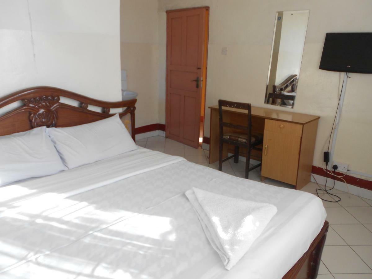 Riversand Hotel Kisumu Buitenkant foto